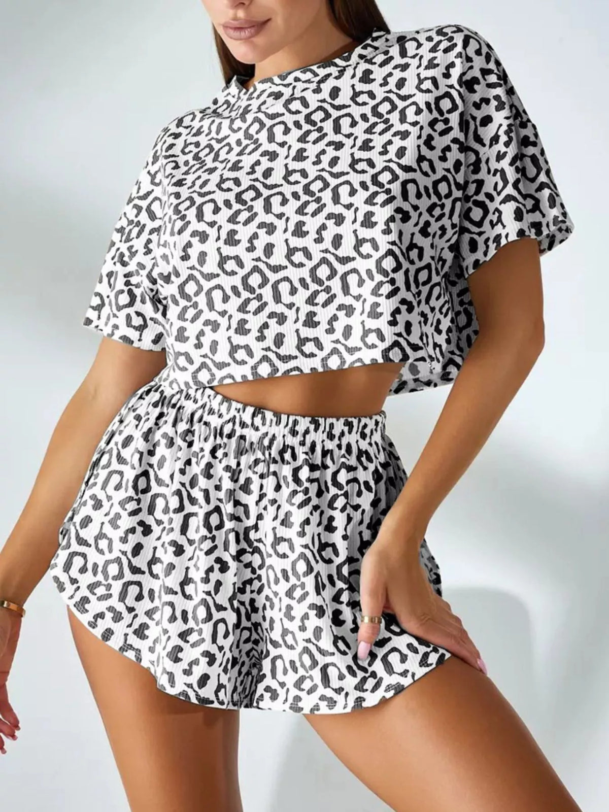 Women's Leopard Print Crop Top and High-Waisted Shorts Set in Black, alternate view
