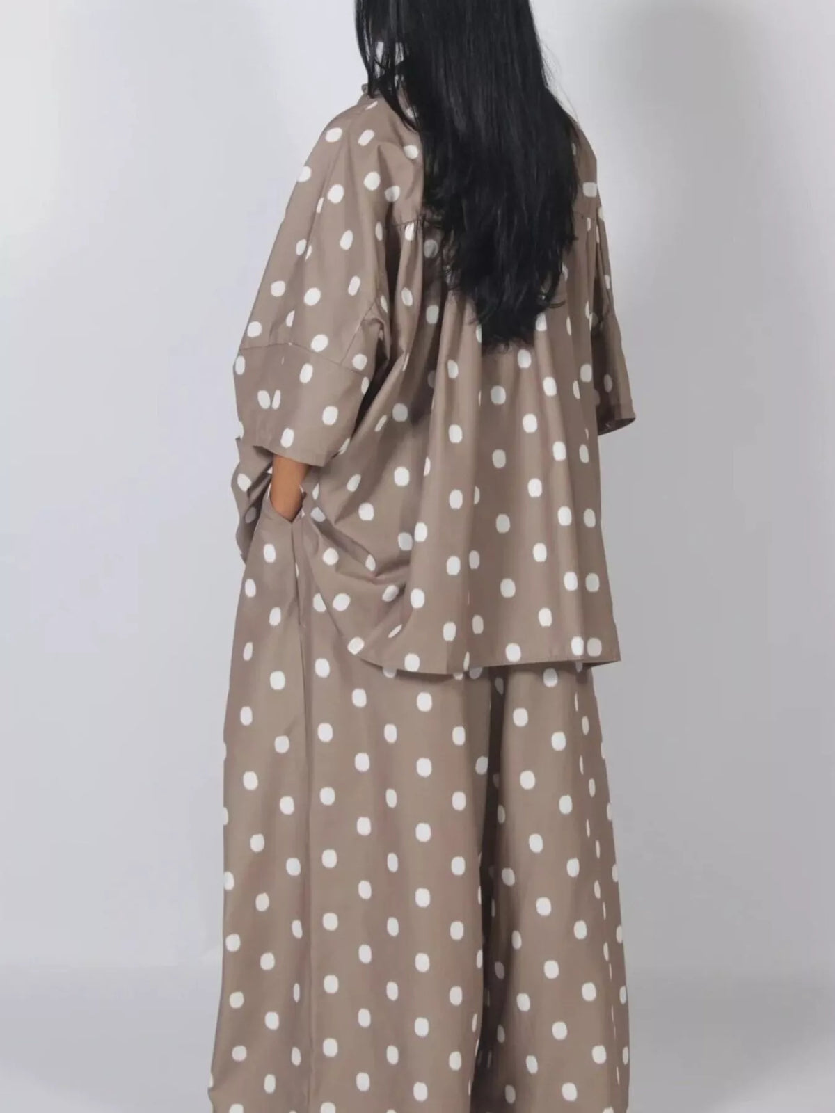 Collared 3/4 sleeve outfit set, back view
