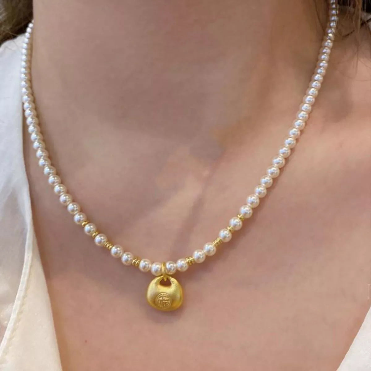 Women's Synthetic Pearl Necklace With 18K Gold Plated Pendant
