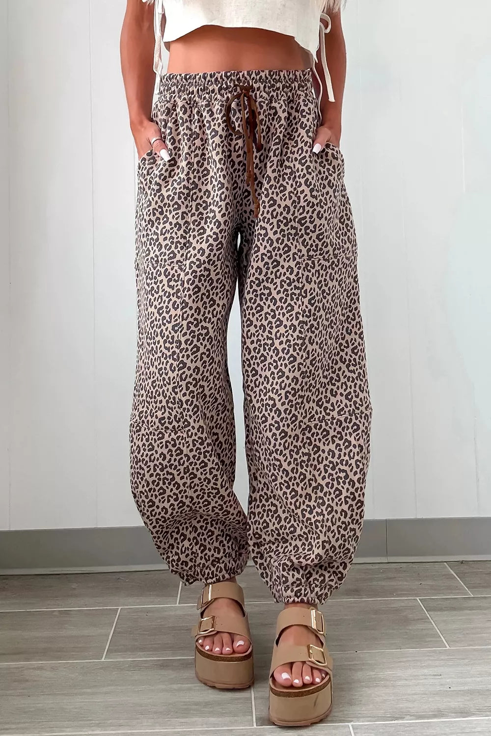 Trendsi Leopard Print Elastic Waist Ankle Length Pants -