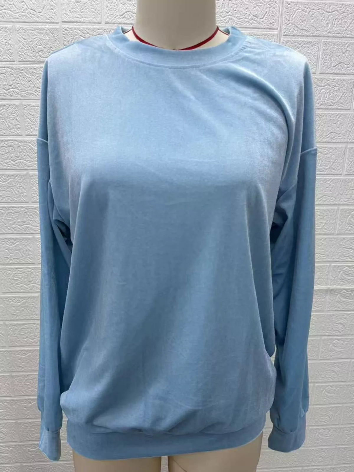 Crew-neck sweatshirt, light blue mannequin front