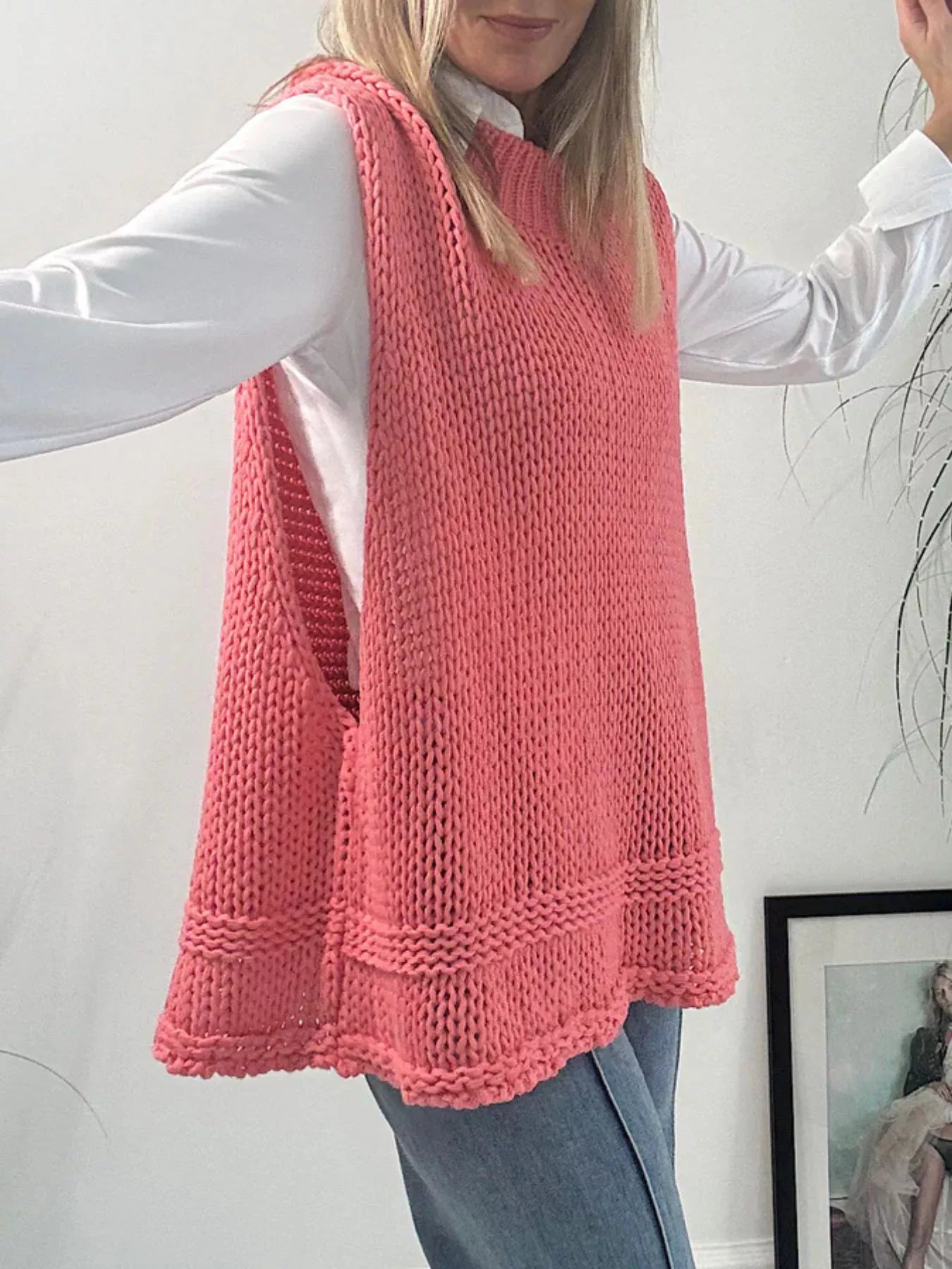 Trendsi Round Neck Sweater Vest -
