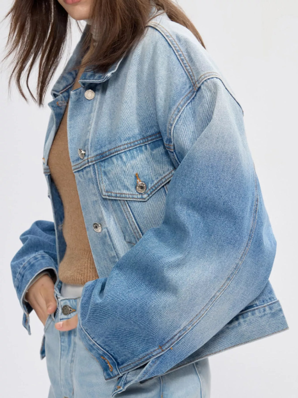Drop-shoulder denim jacket, light blue side