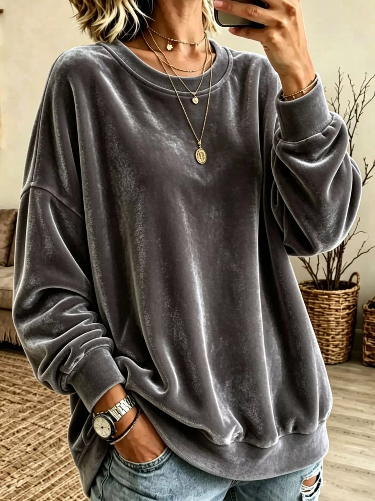Crew-neck sweatshirt, gray front