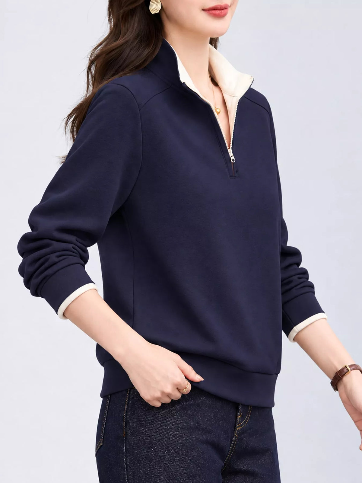 Quarter-Zip Sweatshirt with Contrast Collar in navy blue