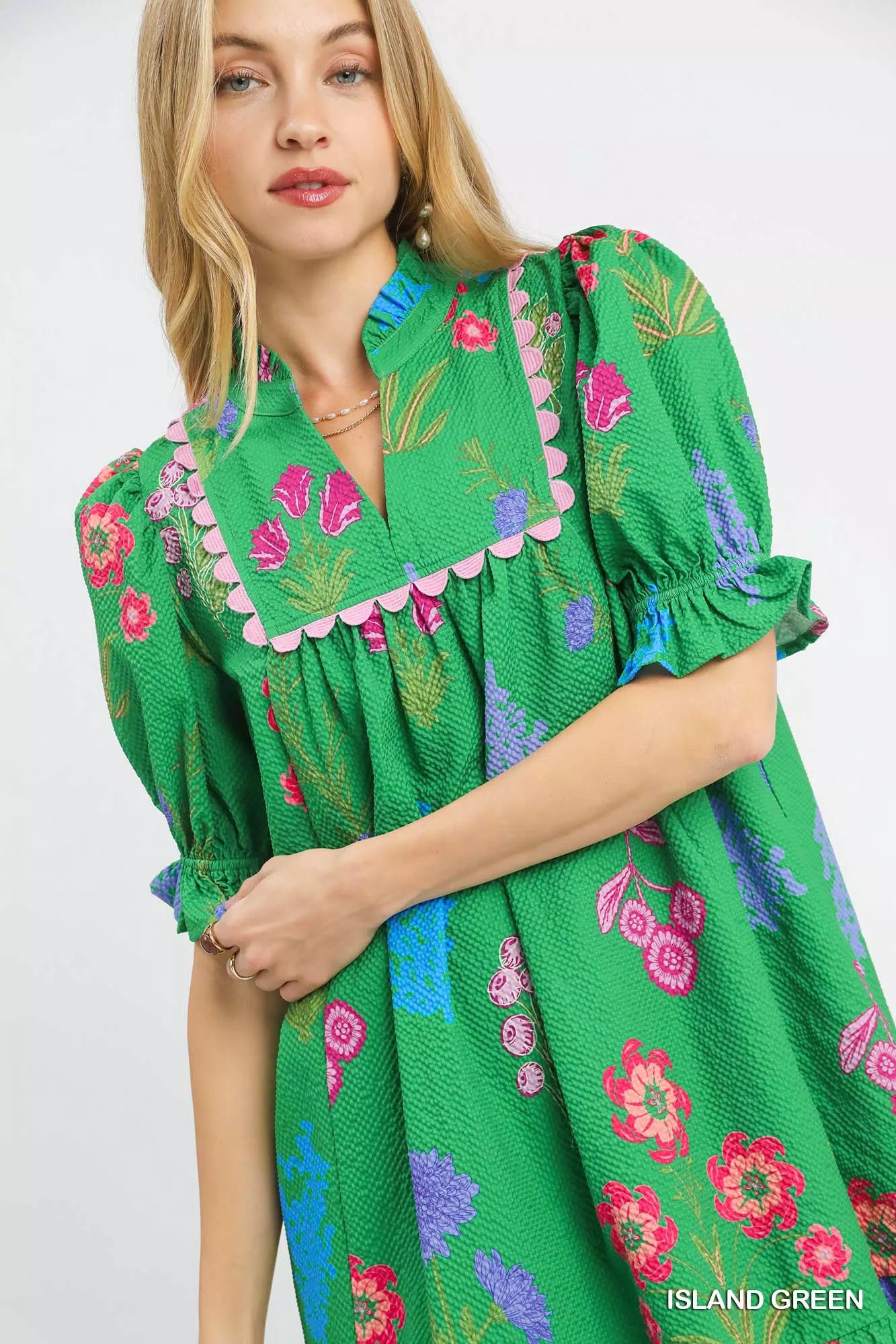 Women's apparel – product view 4