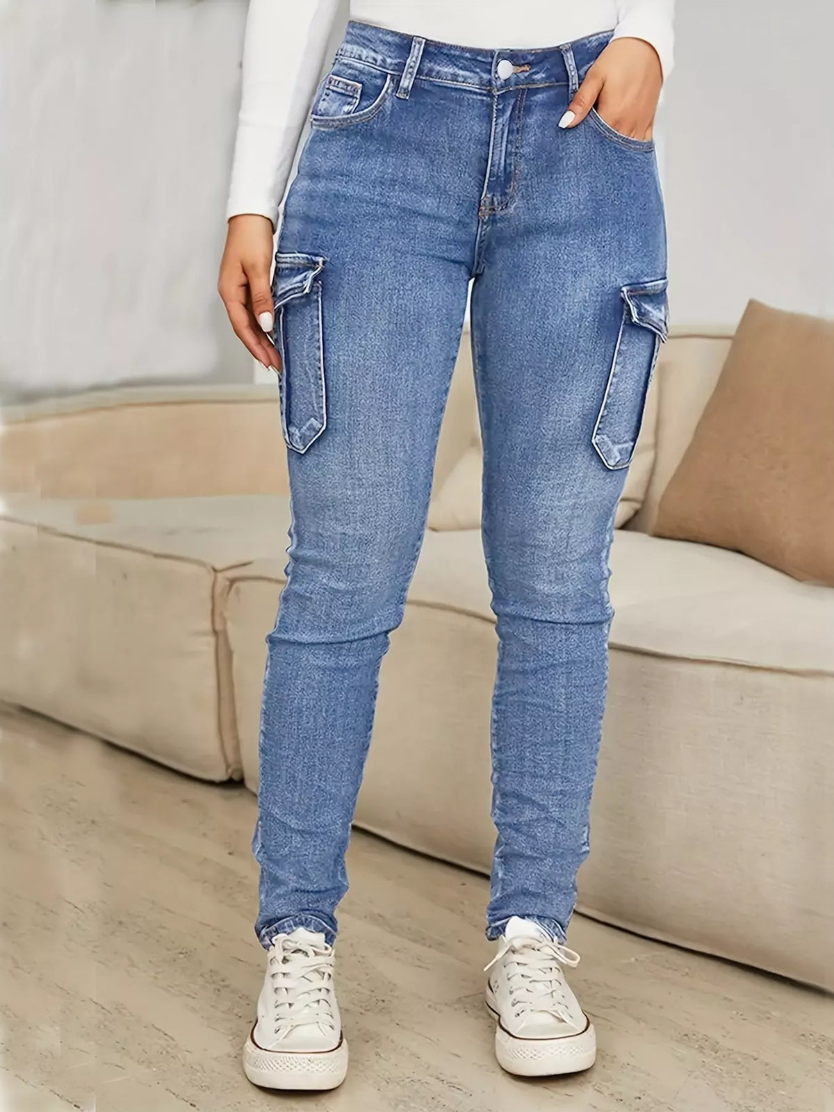 Slim Fit Jeans with Pockets in light blue
