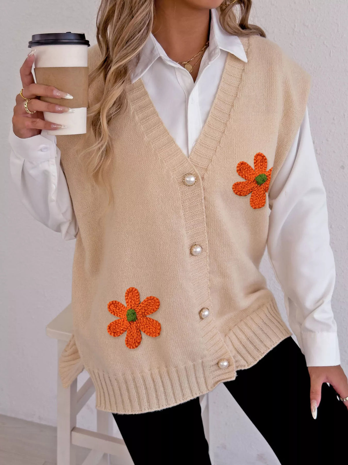 Flower V-neck sleeveless cardigan