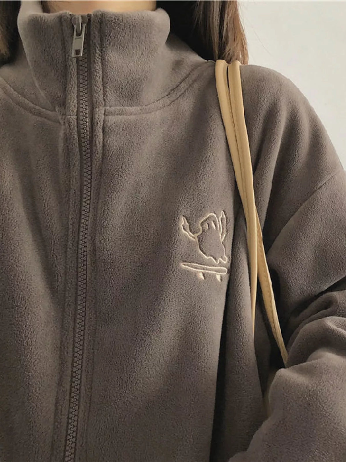 Brown fleece stand-collar zip-up jacket