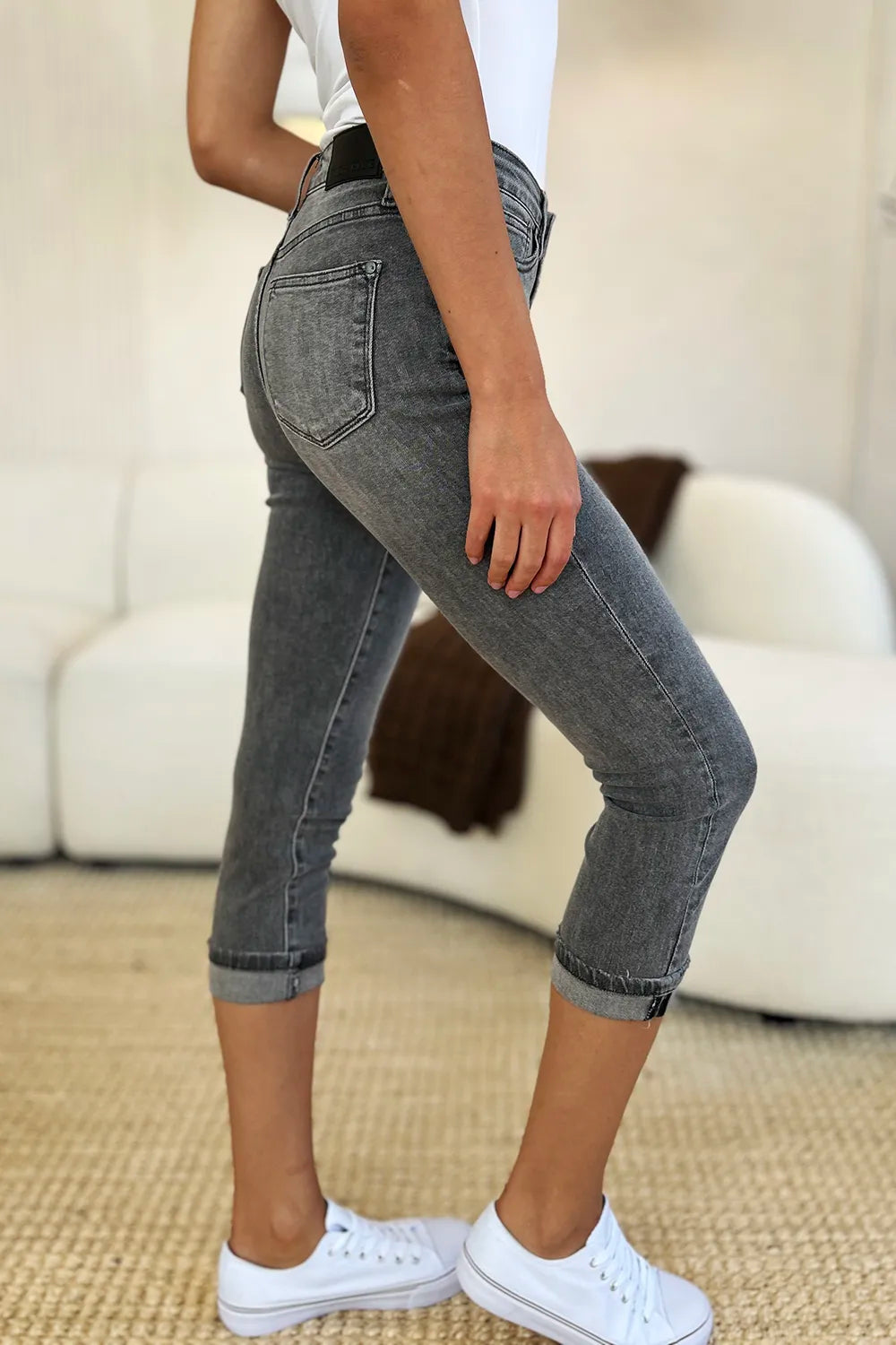 Women's apparel – product view 5