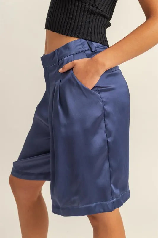 Women's shorts – product view 3