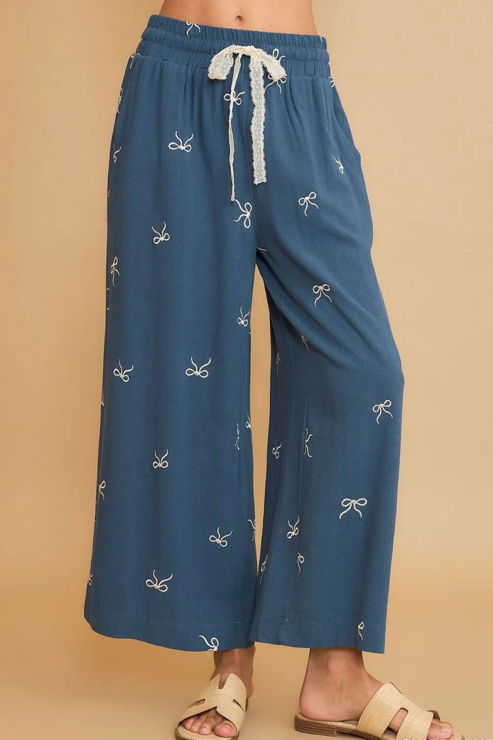 Women's pants – product view 1