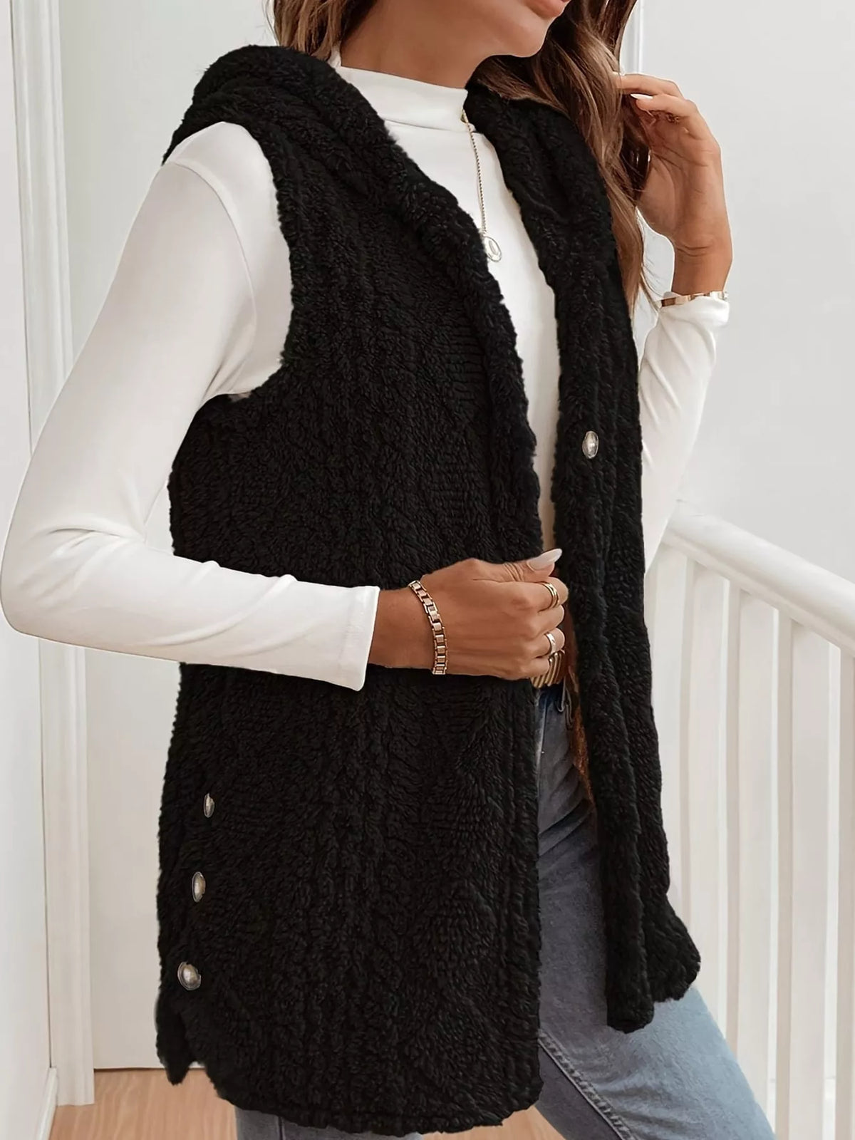 Hooded Sherpa Vest Coat in black