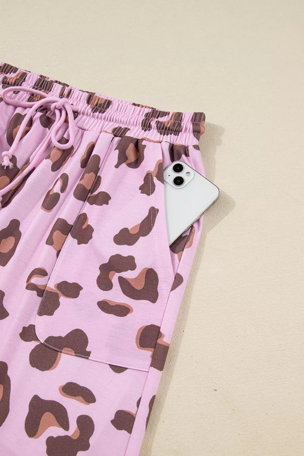 Trendsi Drawstring Leopard Print Patch Pocket Loose Pants -