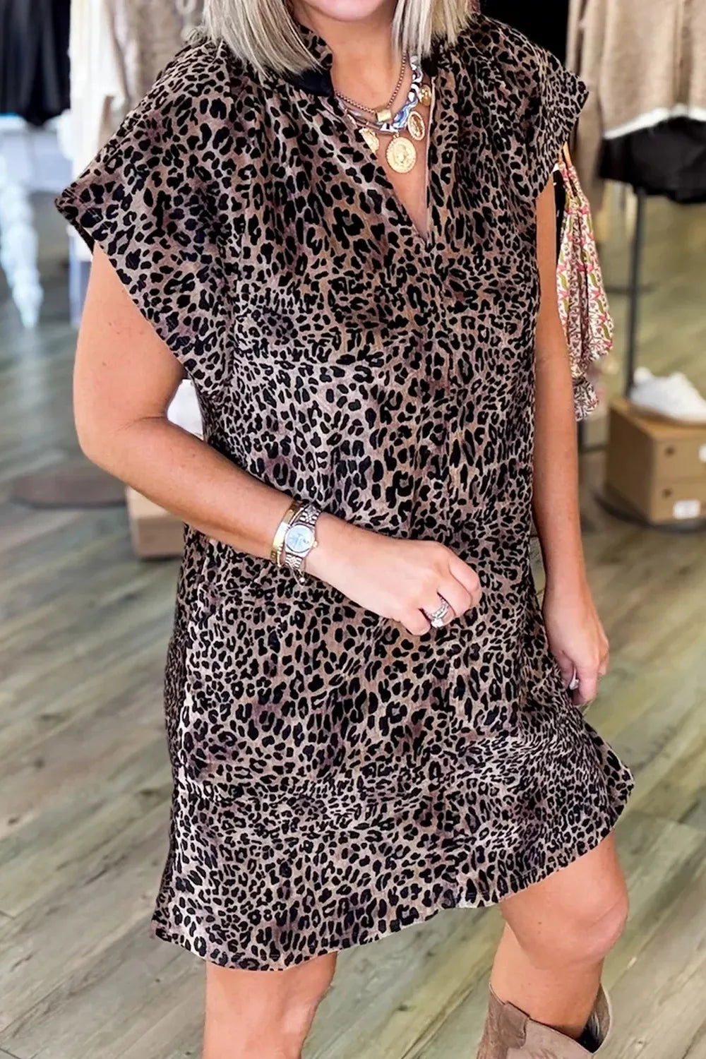 Leopard-print short sleeve mini shift dress