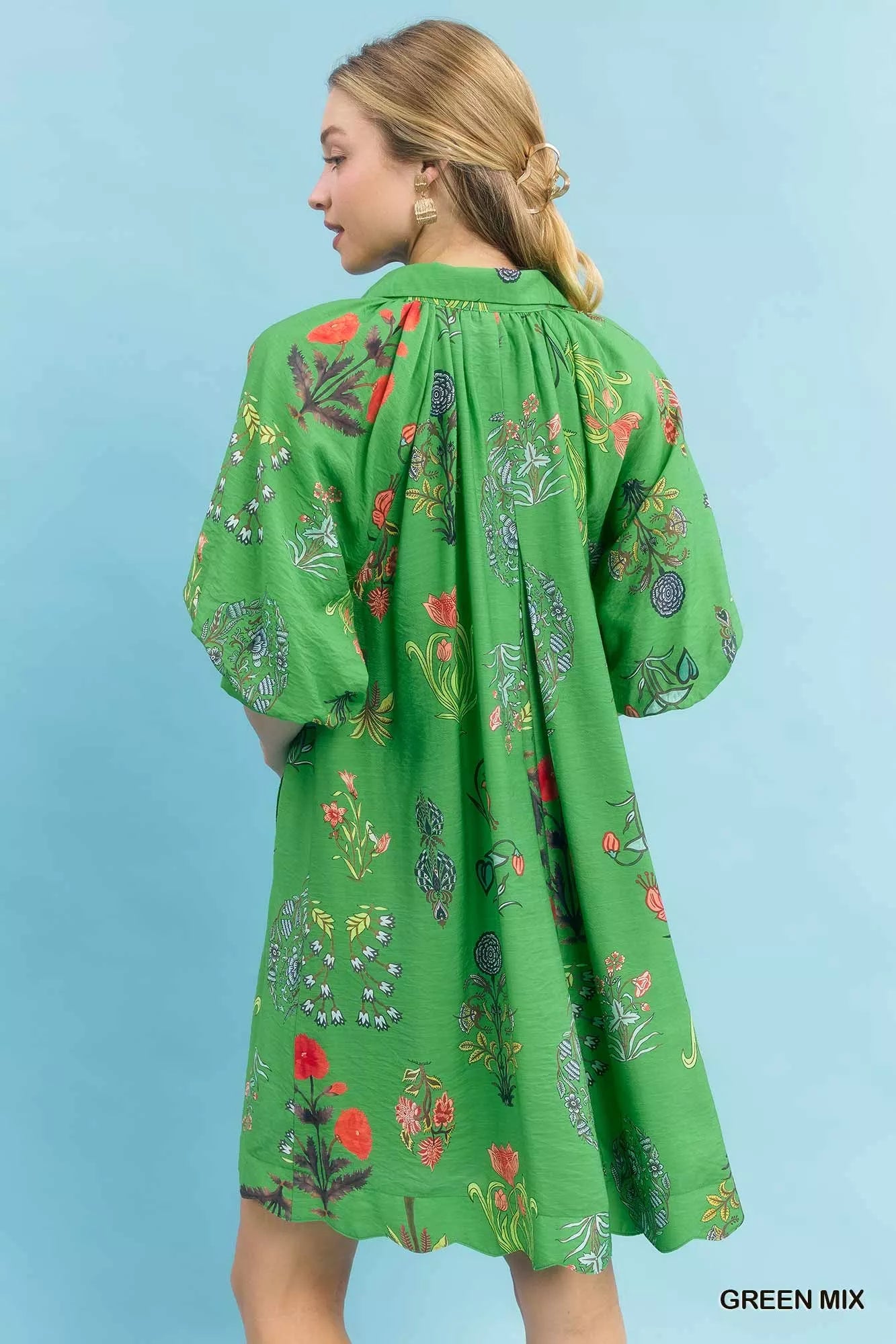 Women's apparel – product view 3