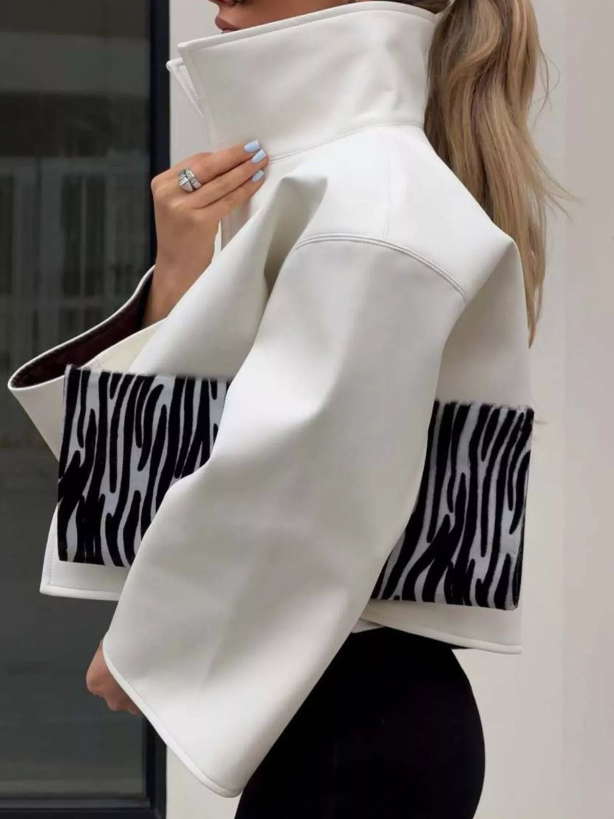 Mandarin neck long sleeve blazer, side view