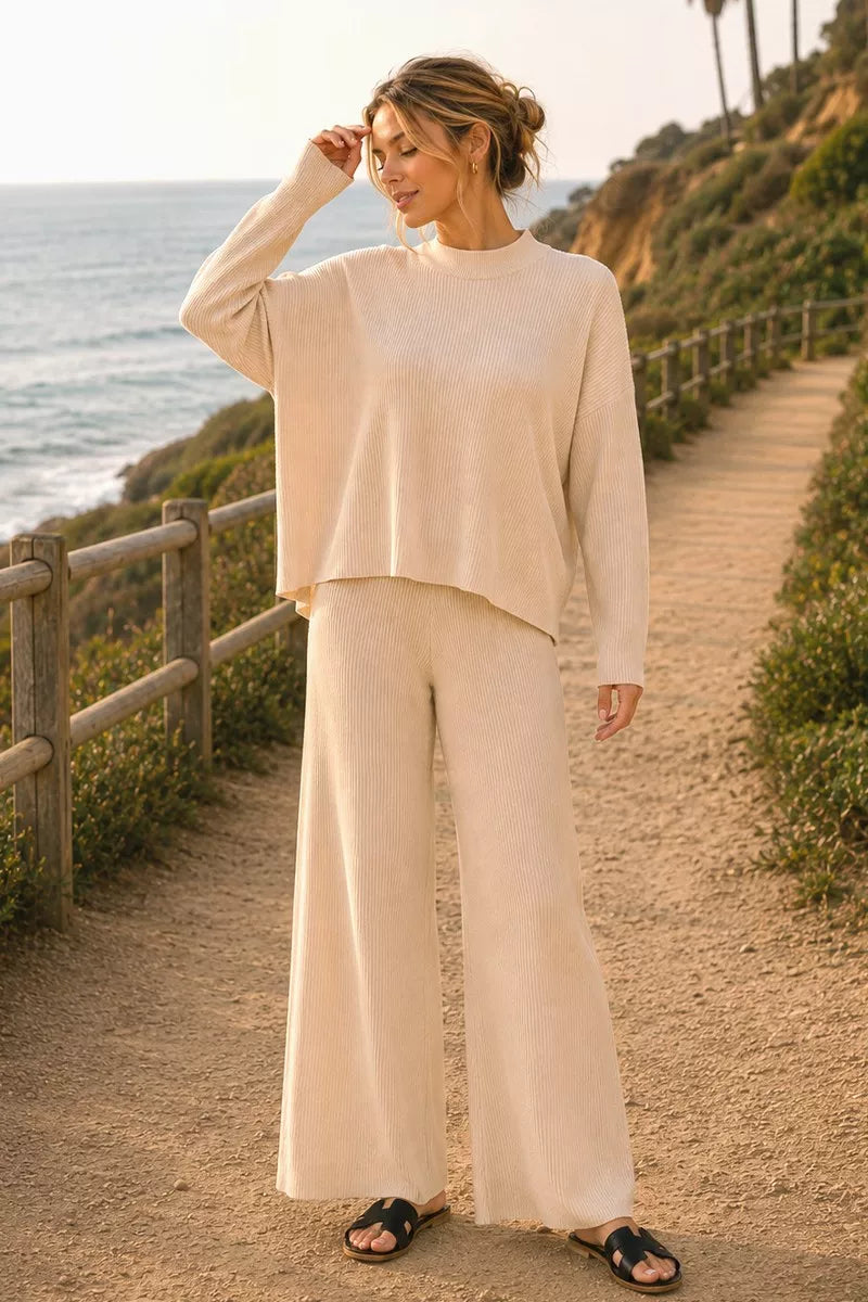 Women's clothing set – product view 1