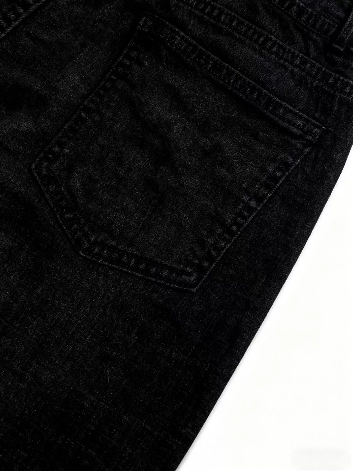 Skinny jeans, black pocket detail