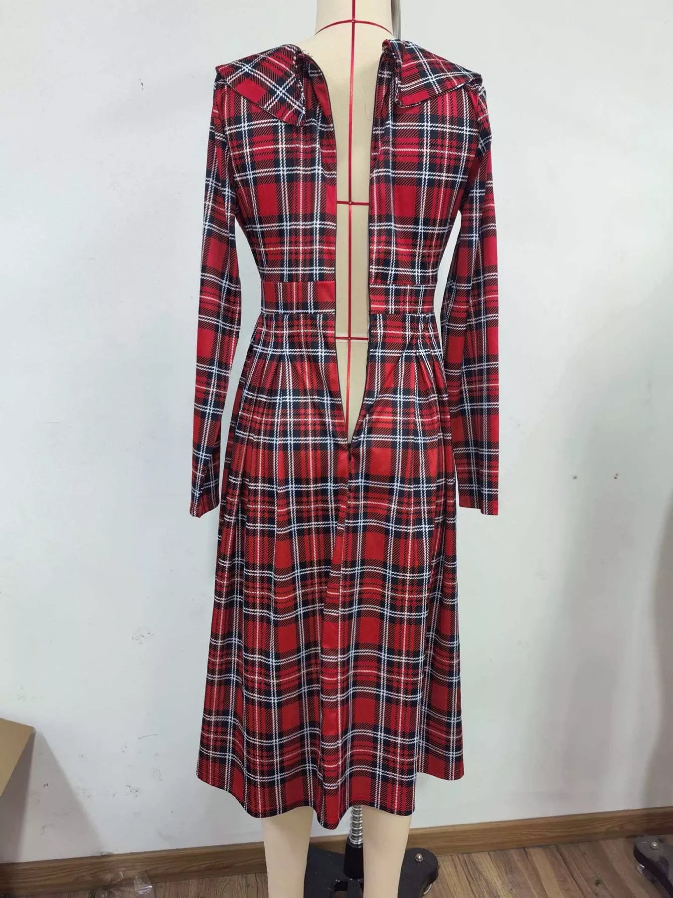 Trendsi Vintage Plaid Long Sleeve Midi Dress -
