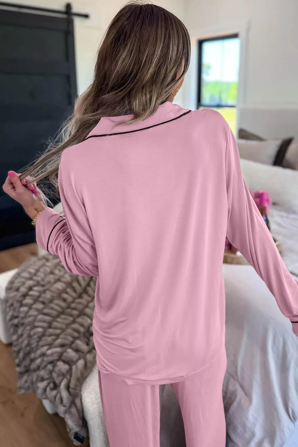 Women's clothing set – product view 2