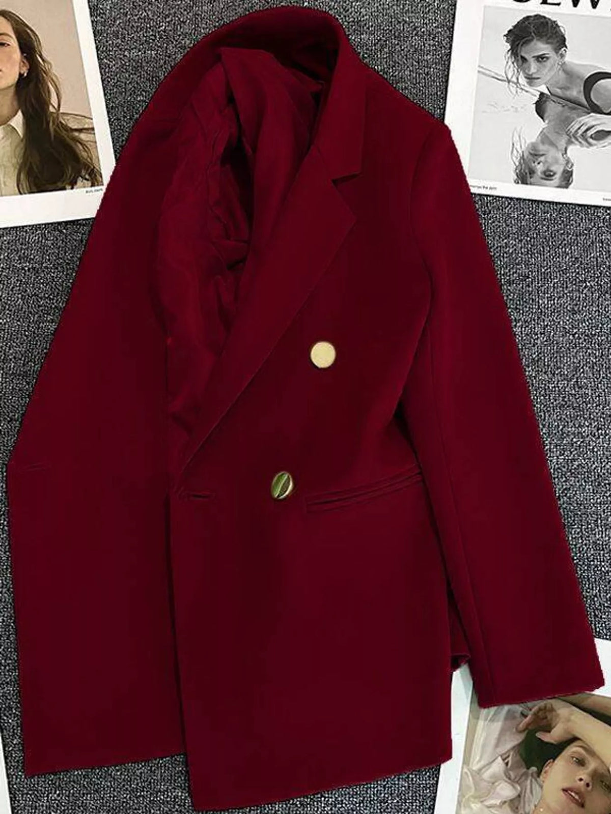 Burgundy double-breasted lapel collar blazer