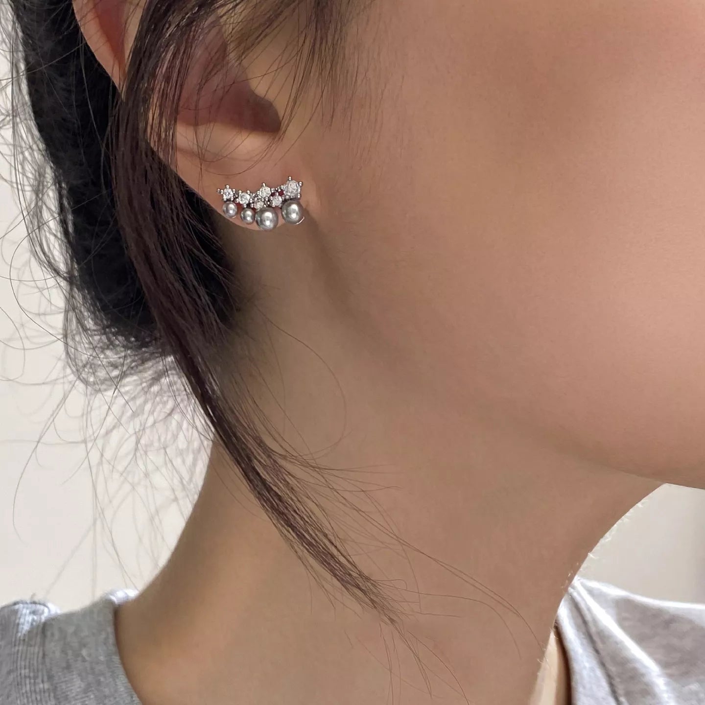 Trendsi Alloy Pearl Cluster Earrings -