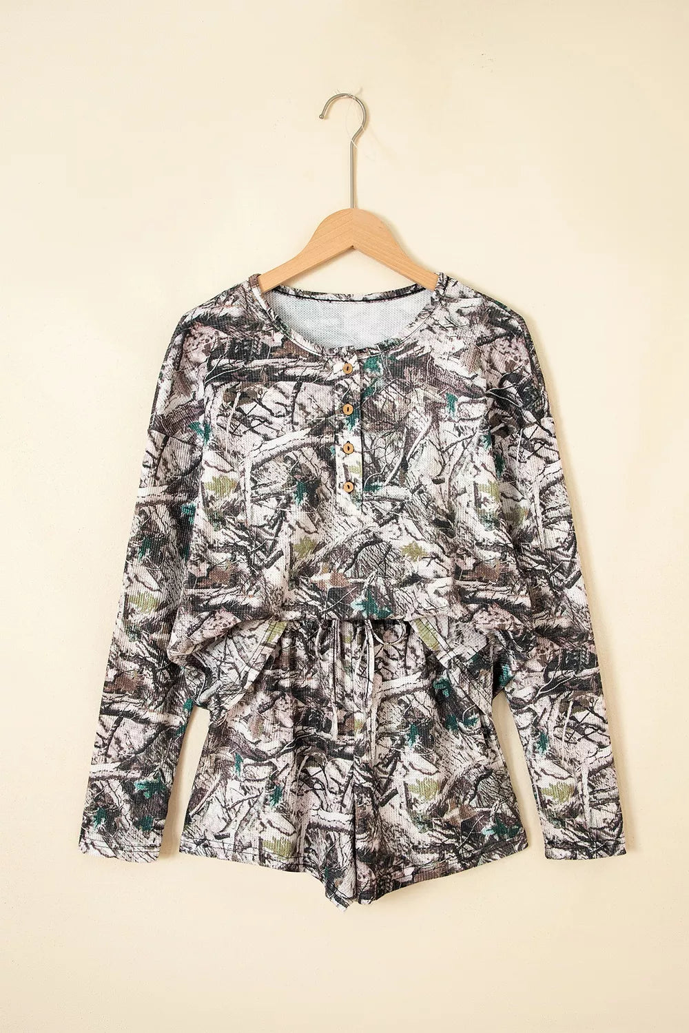 Women's camo long sleeve top and elastic-waist shorts two-piece set
