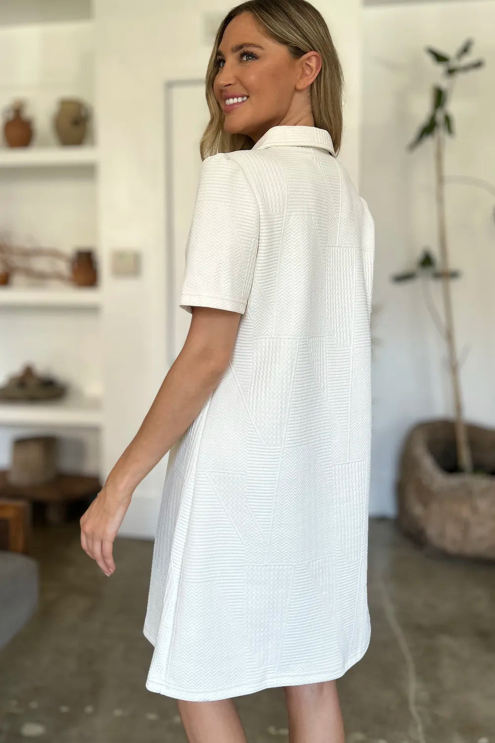 Women's apparel – product view 9