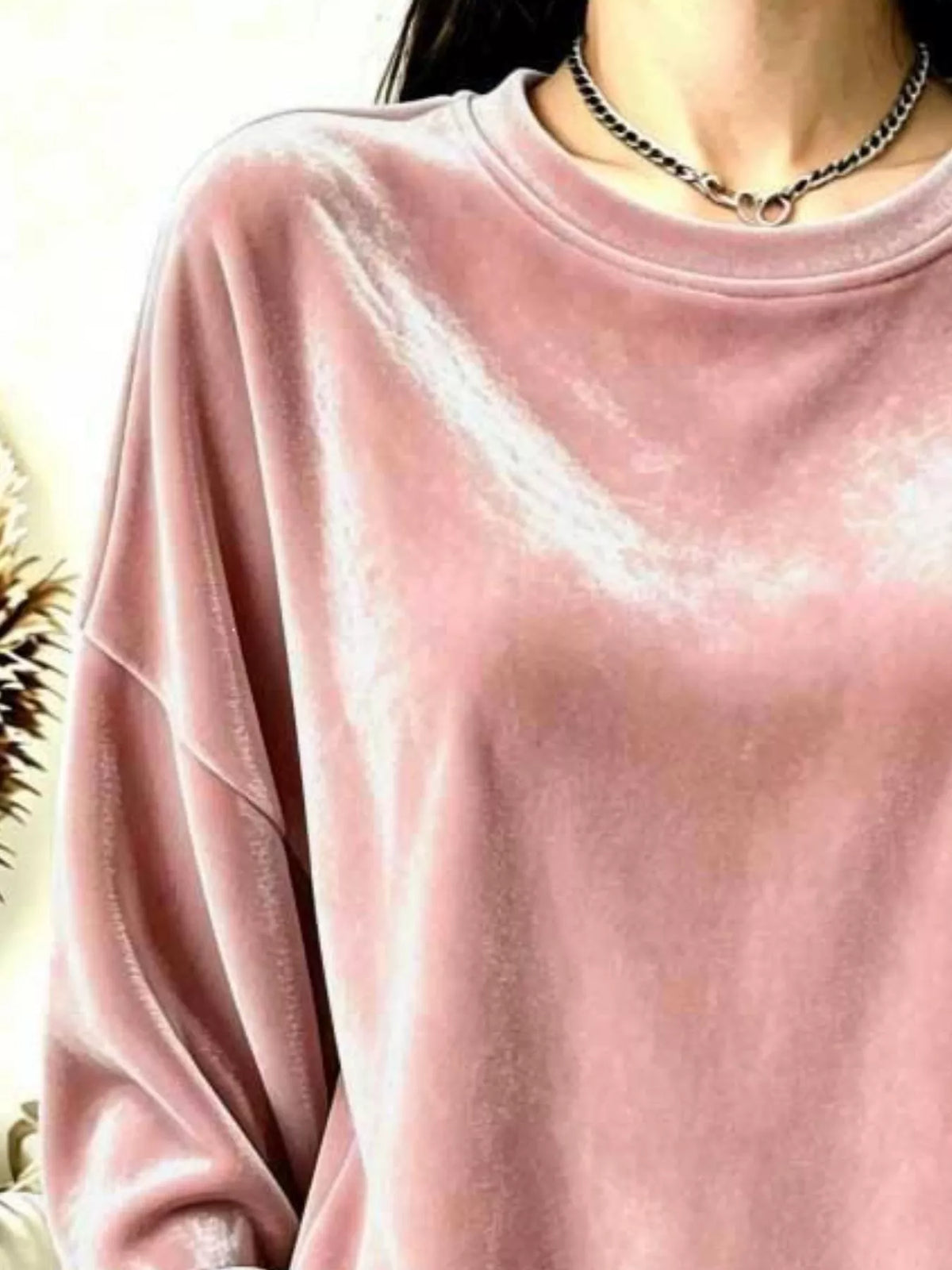 Women's Velvet Dropped Shoulder Sweatshirt in pink — neckline detail view