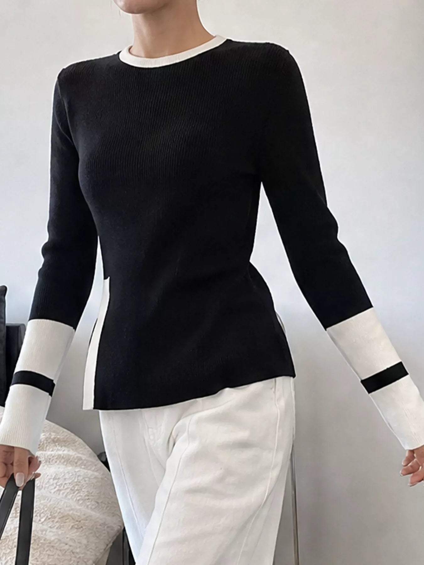 Trendsi Side Slit Contrast Trim Sweater -