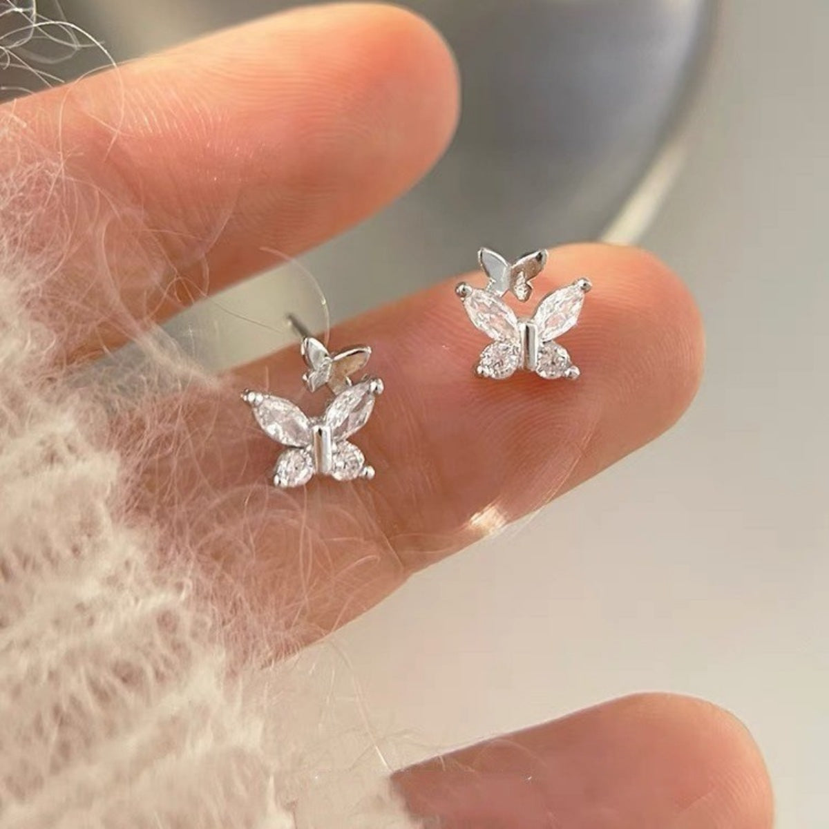 Trendsi 925 Sterling Silver Butterfly Stud Earrings -