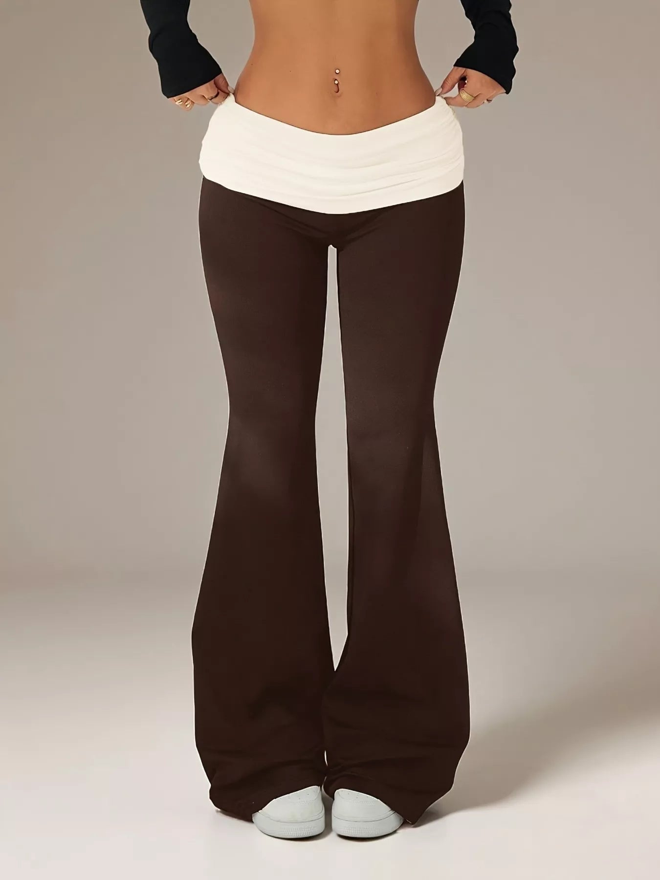 Women's high-waisted polka dot flare pants
