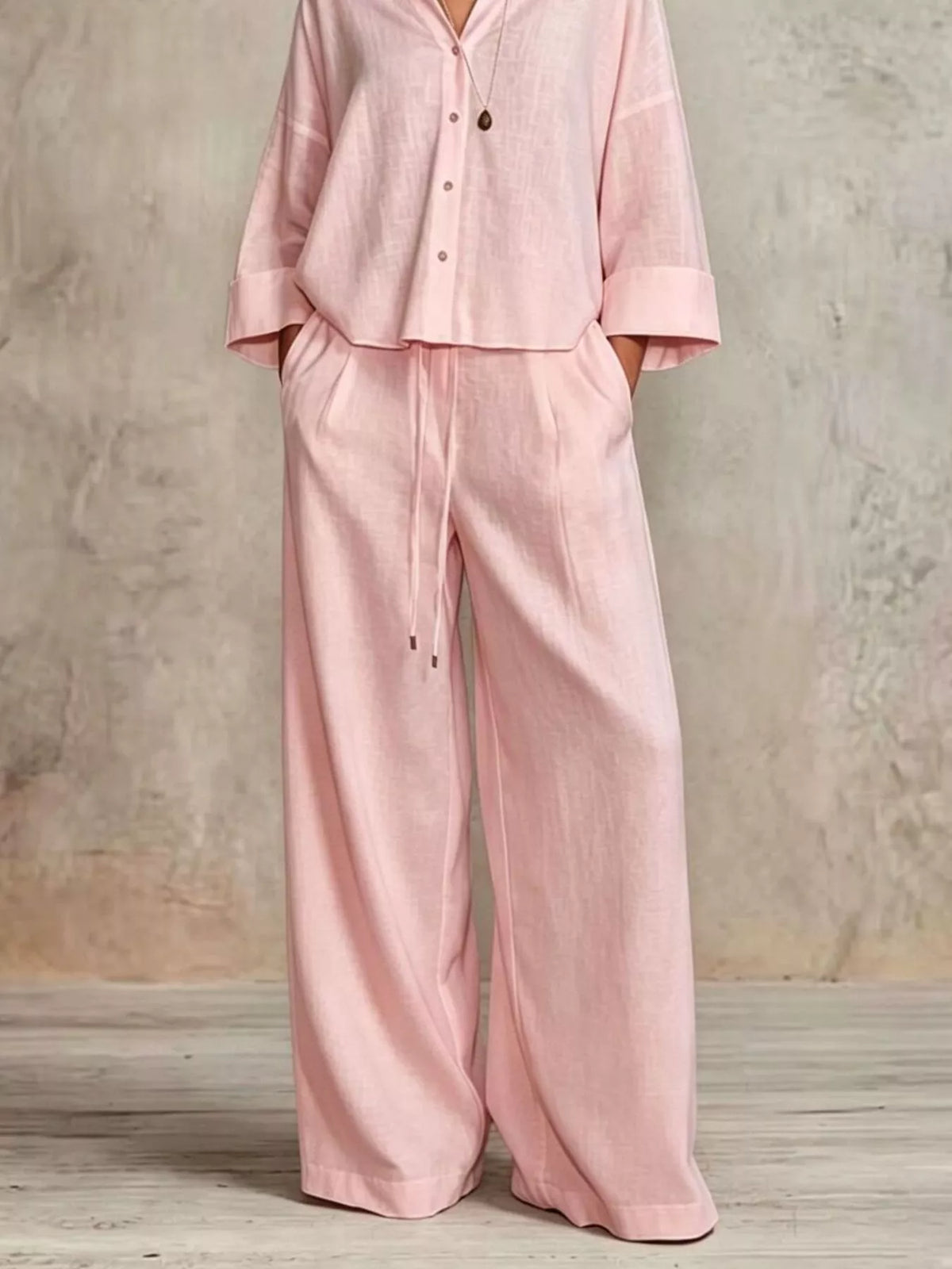 Shirt and pants set, pink pants detail