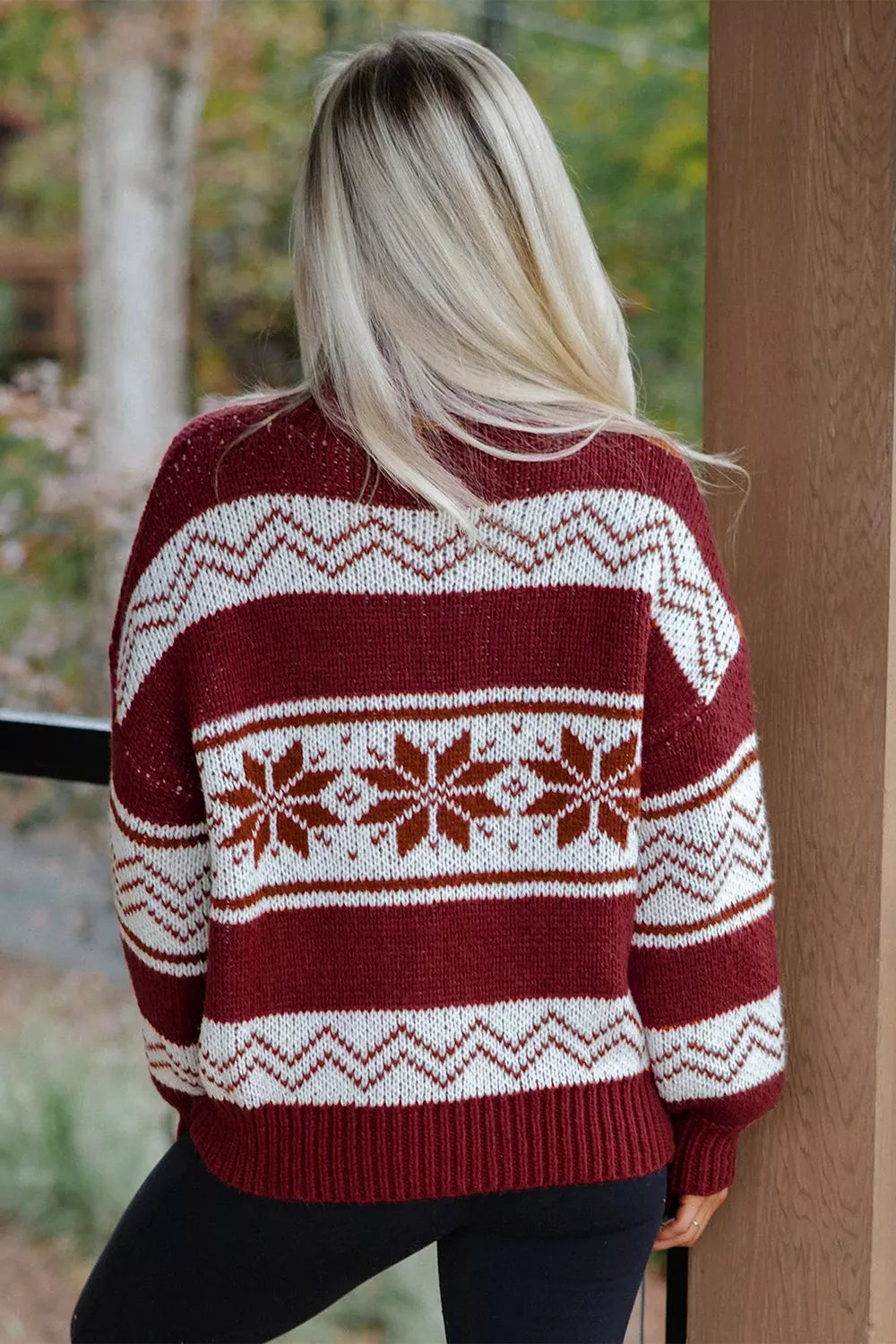 Geometric zip-up knit long sleeve cardigan