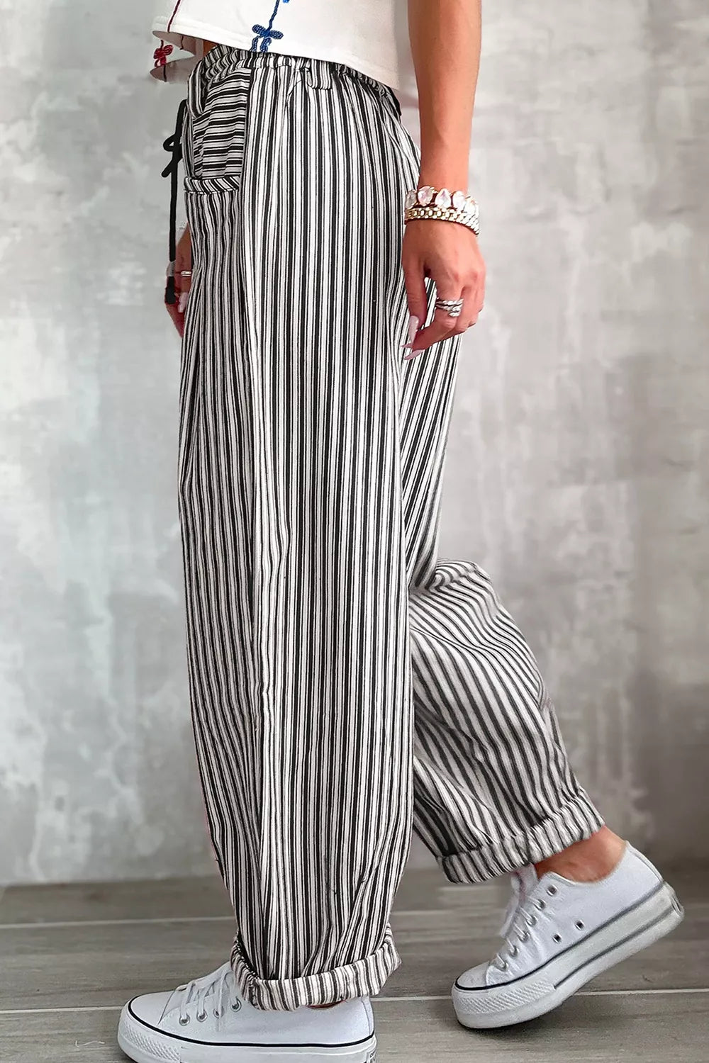 Trendsi Stripe Drawstring Casual Loose Pants -