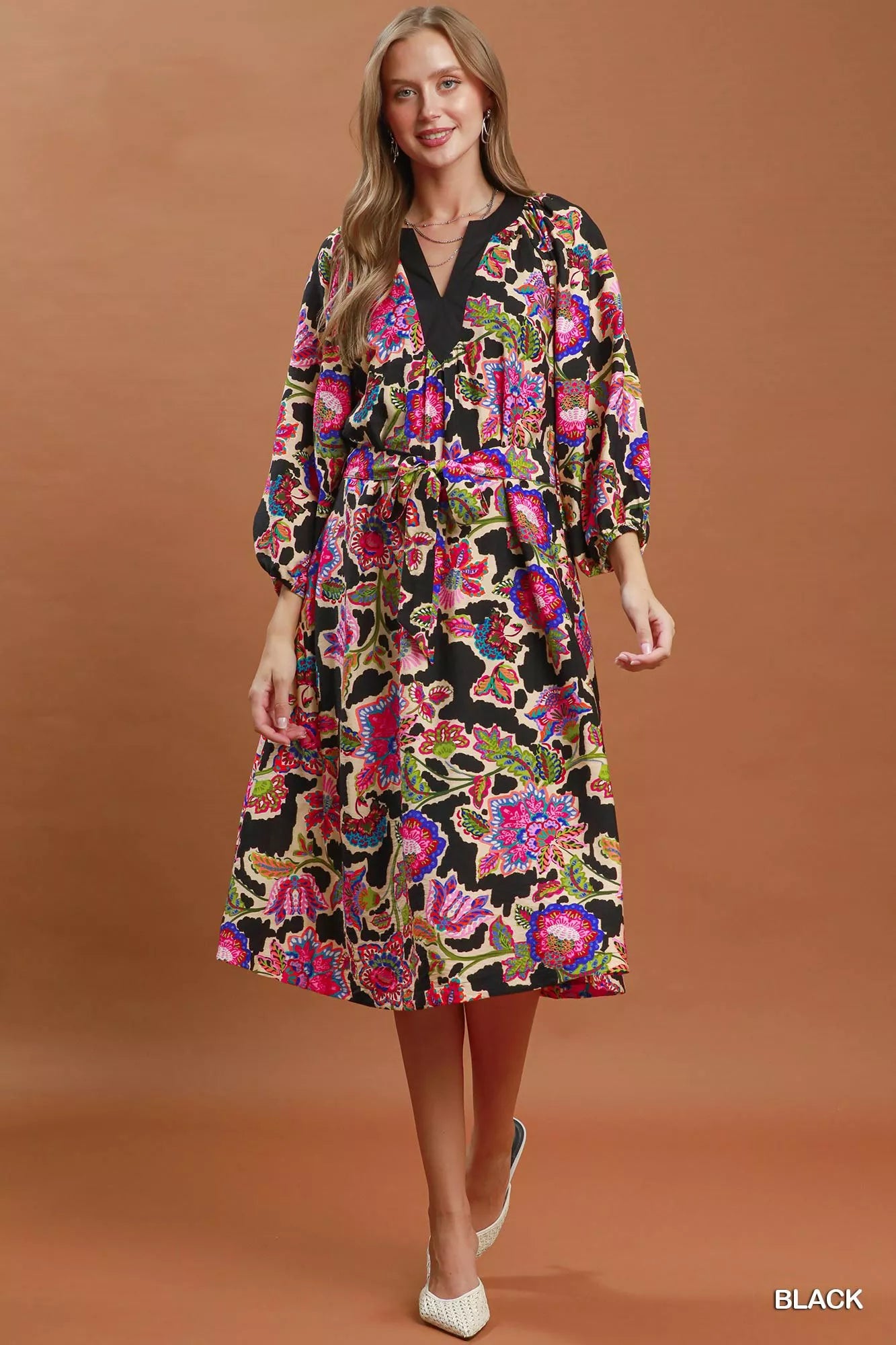 Women's apparel – product view 4