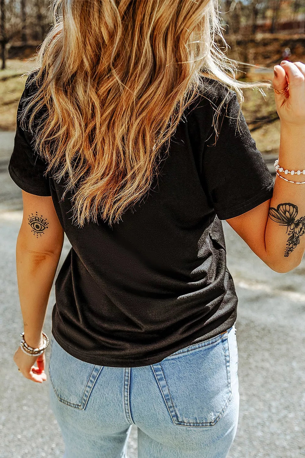 Trendsi Rhinestone Skull Graphic Crew Neck T Shirt -