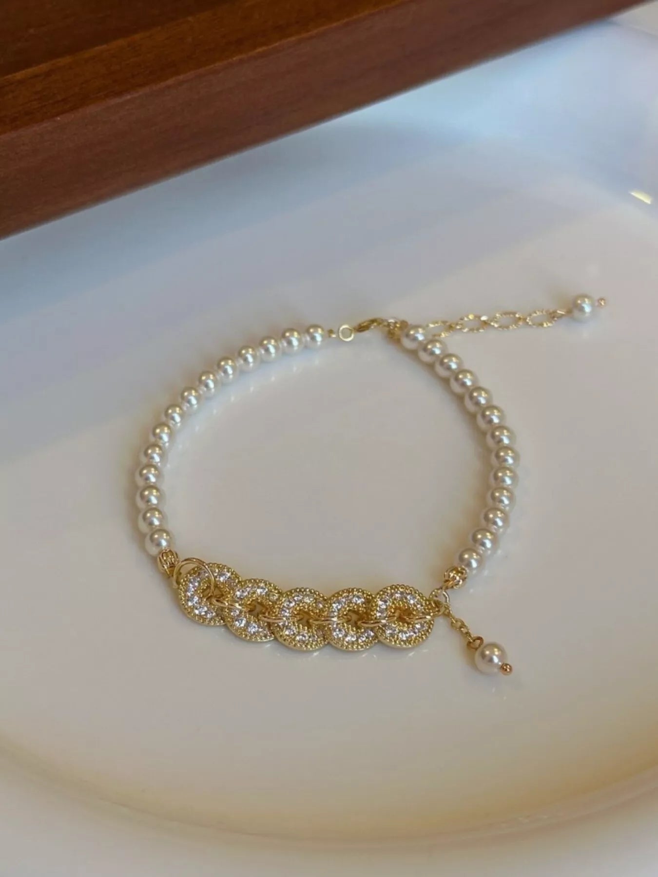 Women's 18K Gold Plated Synthetic Pearl Coin Bracelet Zircon