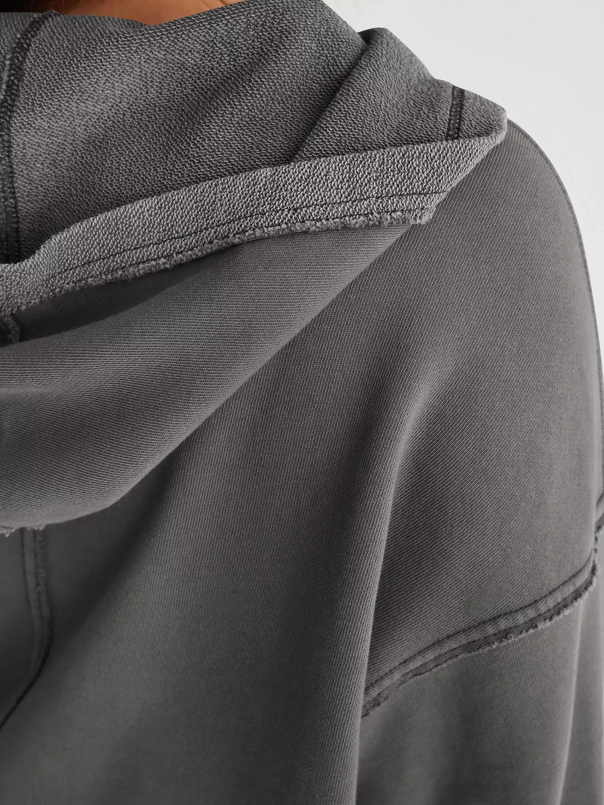 Cropped hoodie, dark gray seam detail