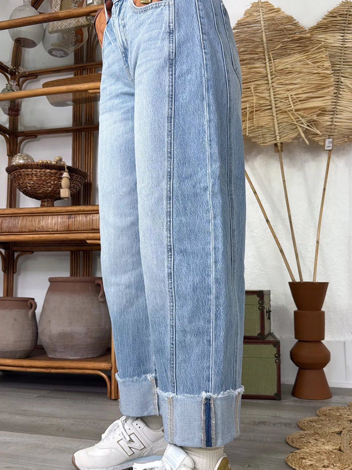 Cuffed Wide-Leg Jeans in light blue, side view