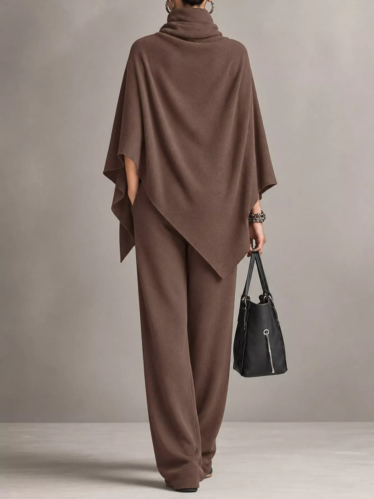 Poncho and pants set, brown back
