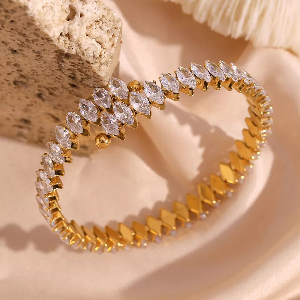Gold-plated zircon bracelet and ring set — bracelet side view