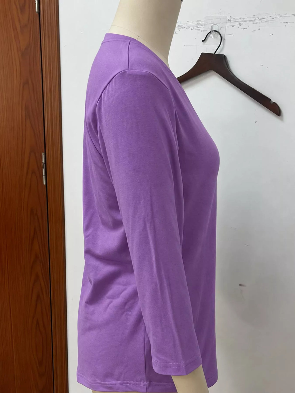 Purple v-neck half sleeve t-shirt, detail view