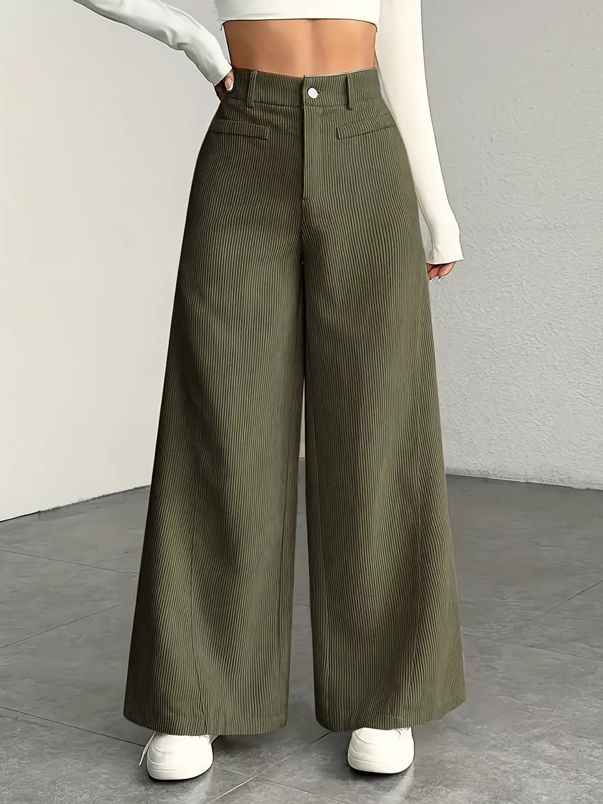 Green high-waisted wide-leg pants