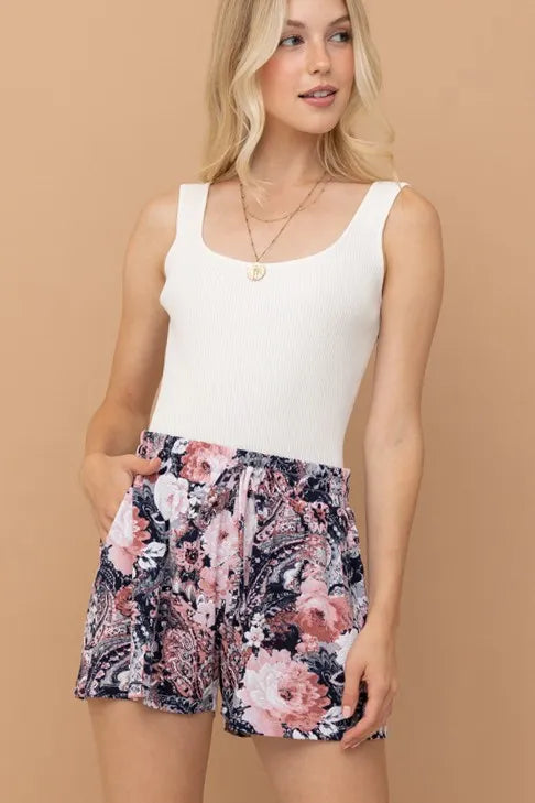 Women's shorts – product view 2