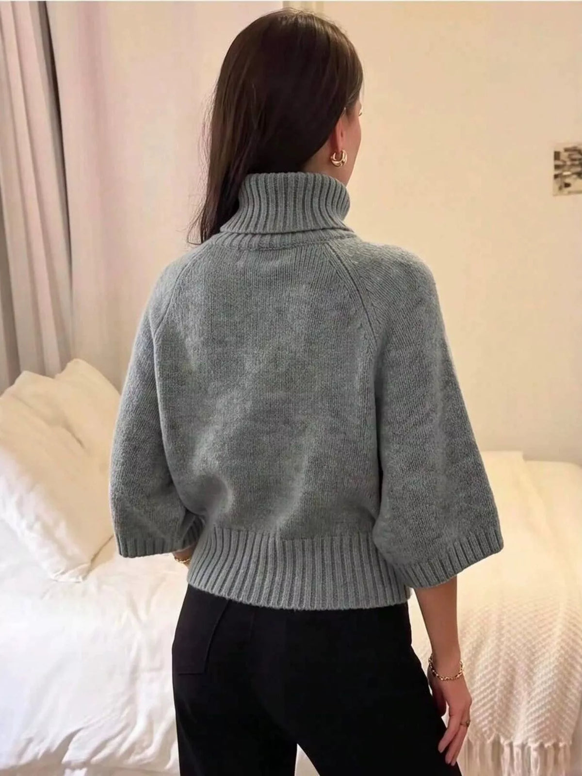 Turtleneck batwing top, gray back