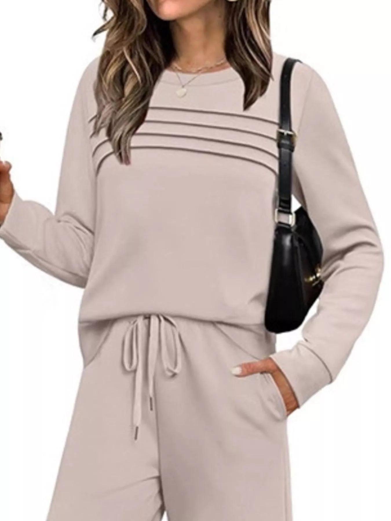 Women's clothing set – product view 2
