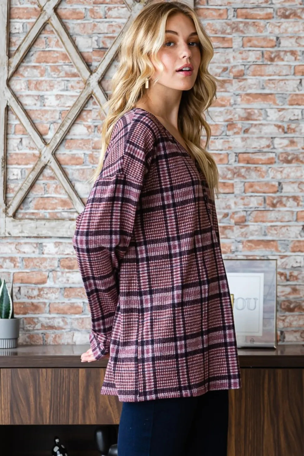 Women's apparel – product view 3