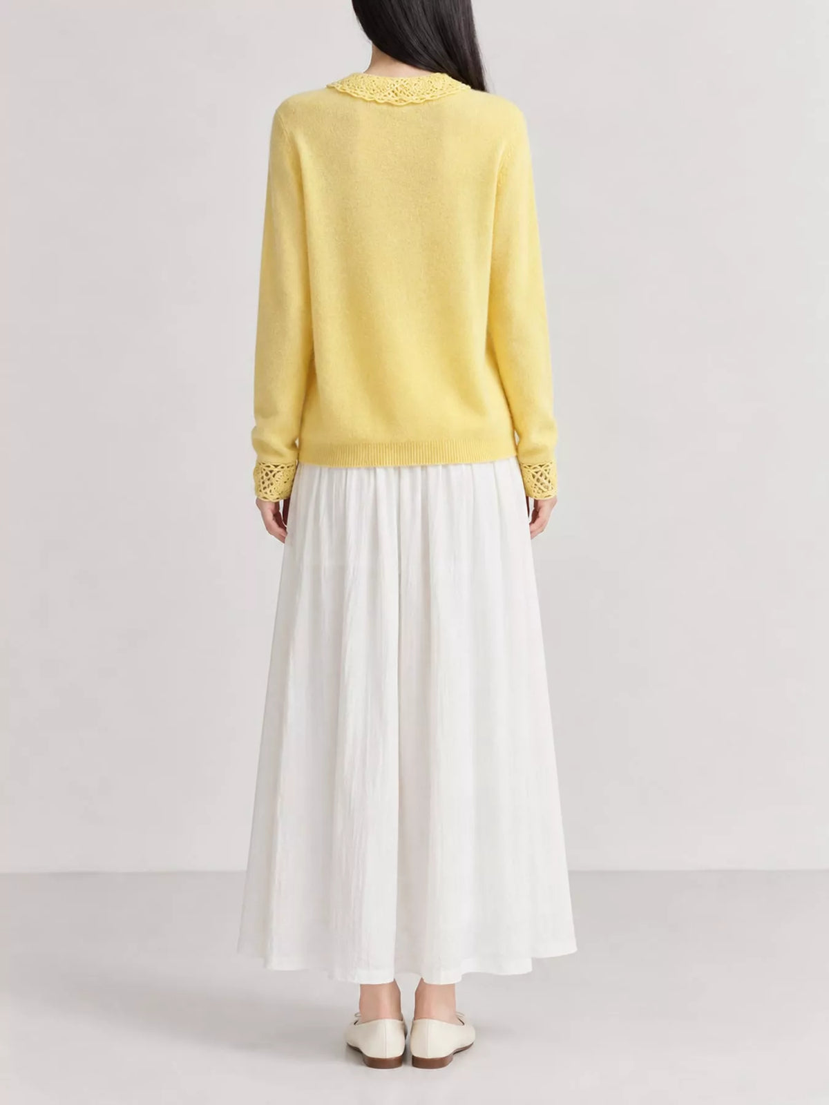 Lace-collar cardigan, yellow back